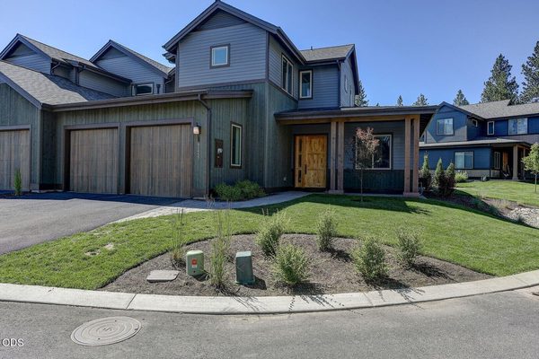 60457 Kangaroo Loop, Bend, OR 97702