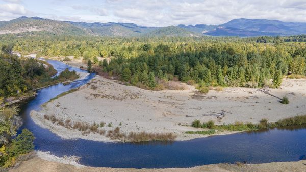 644 Pine Cone Drive, Cave Junction, OR 97523