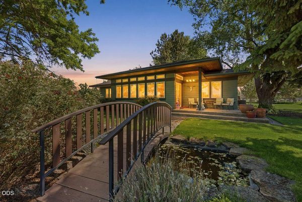 6967 SW Quarry Avenue, Redmond, OR 97756