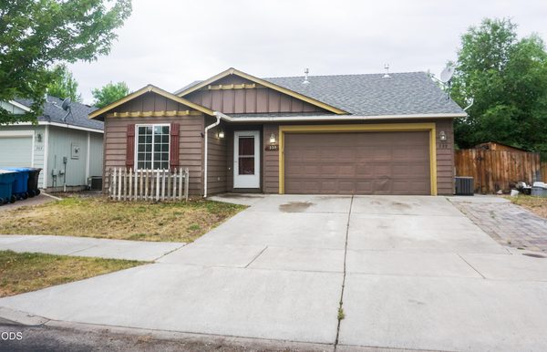 339 SW 29th Street, Redmond, OR 97756