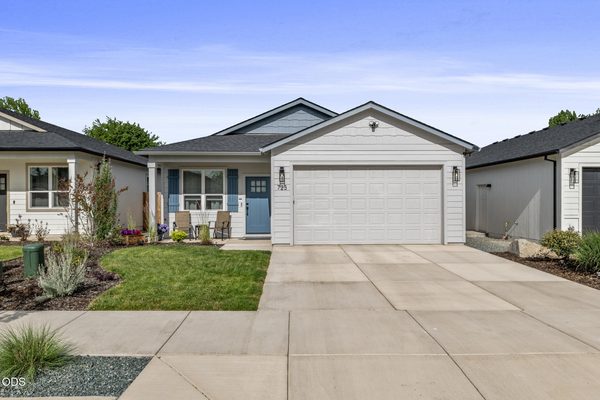 723 Dahl Place, Medford, OR 97501