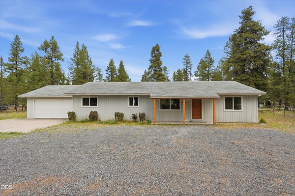 52856 Meadow Lane, La Pine, OR 97739