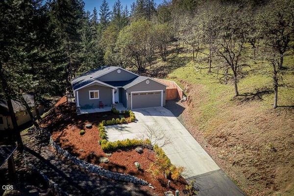 250 Oak Knoll, Jacksonville, OR 97530