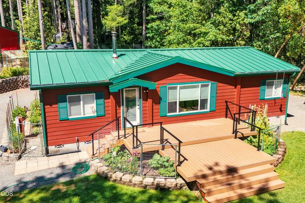 1470 Arrowhead Drive, O'Brien, OR 97534