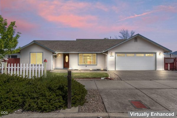 2550 SW Elmer Nelson Lane, Grants Pass, OR 97527