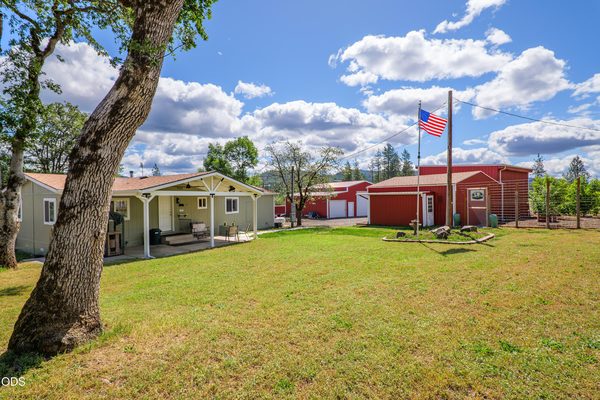 130 Kitty Drive, Eagle Point, OR 97524