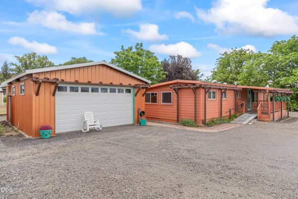 2088 SE Rose Lane, Prineville, OR 97754