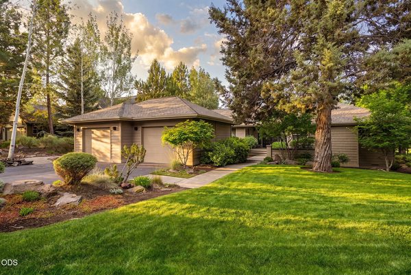 2767 NW Champion Circle, Bend, OR 97703