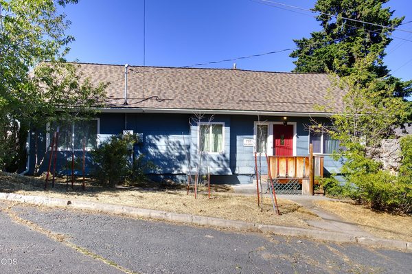 705 N 8th, Klamath Falls, OR 97601
