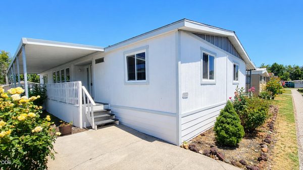 3555 S Pacific Highway, SPC 223, Medford, OR 97501