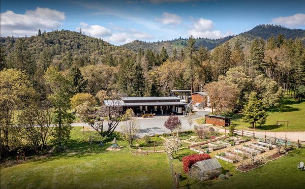 818 Slagle Creek Road, Grants Pass, OR 97527