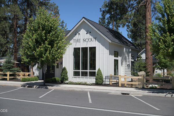 560 E Main Avenue, Sisters, OR 97759
