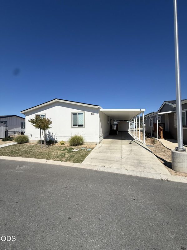 300 Luman Road, 164, Phoenix, OR 97535