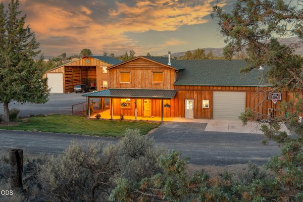 16470 SW Highway 126, Powell Butte, OR 97753