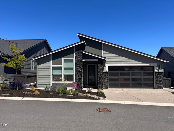 3038 NW Butte View Drive, Bend, OR 97703