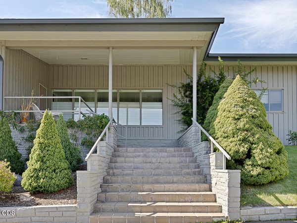 1500 Pacific Terrace, Klamath Falls, OR 97601