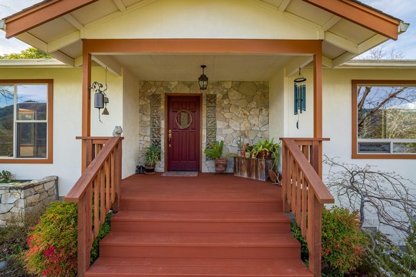 160 Wallace Lane, Grants Pass, OR 97527