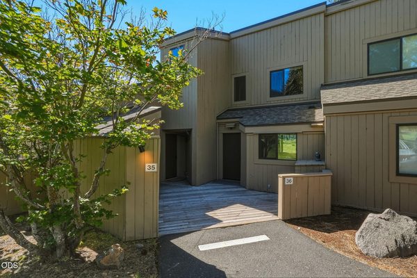 12900 Lodge Condo 35/36 Hawks Beard, Lodge Condo 35/36, Black Butte Ranch, OR 97759