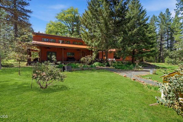 422 Onion Mountain Road, Wilderville, OR 97543