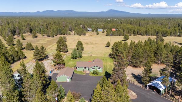 16250 South Drive, La Pine, OR 97739