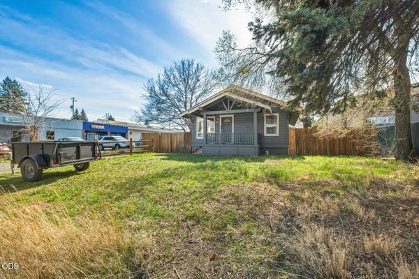 225 SE Vine Lane, Bend, OR 97702
