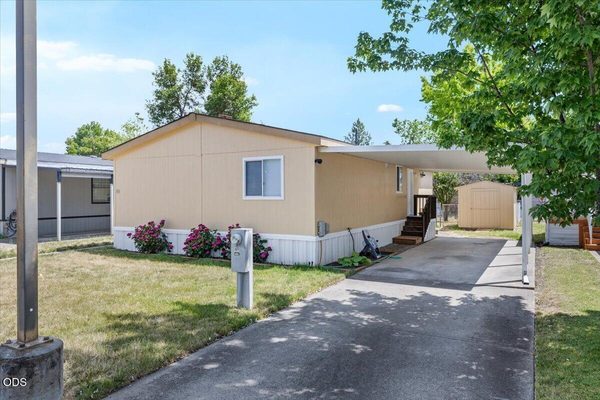 6850 Downing Road, SPC 60, Central Point, OR 97502