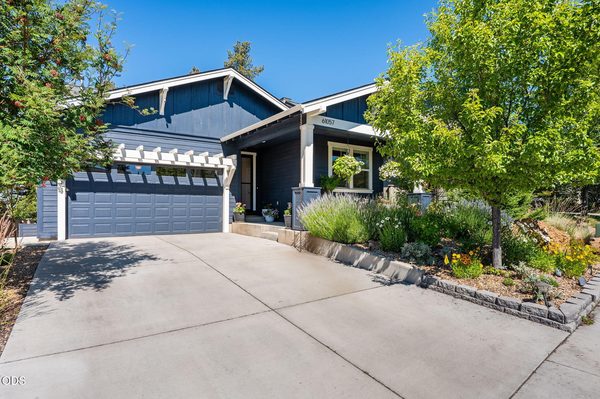 61057 SE Ruby Peak Lane, Bend, OR 97702