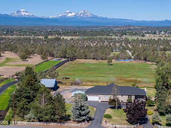65995 93rd Street, Bend, OR 97703
