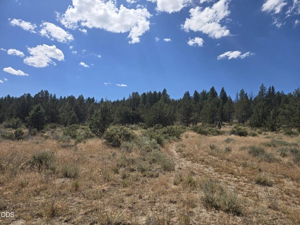 Tableland Road, 700, Sprague River, OR 97639