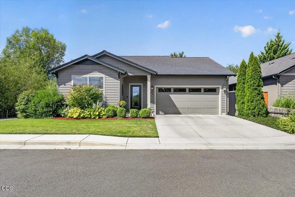 503 Antilles Lane, Medford, OR 97501