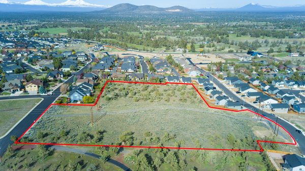 0 SW Reindeer Avenue, 00139, Redmond, OR 97756