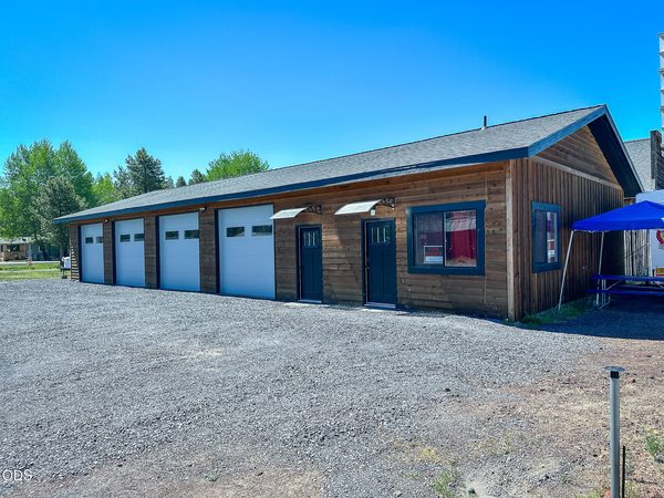 102 Jones Street, Crescent, OR 97733