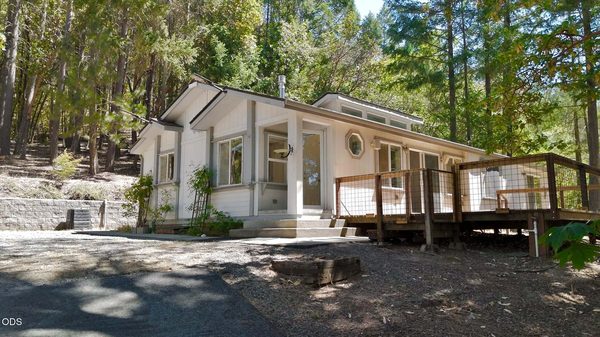 11020 N Applegate Road, Grants Pass, OR 97527