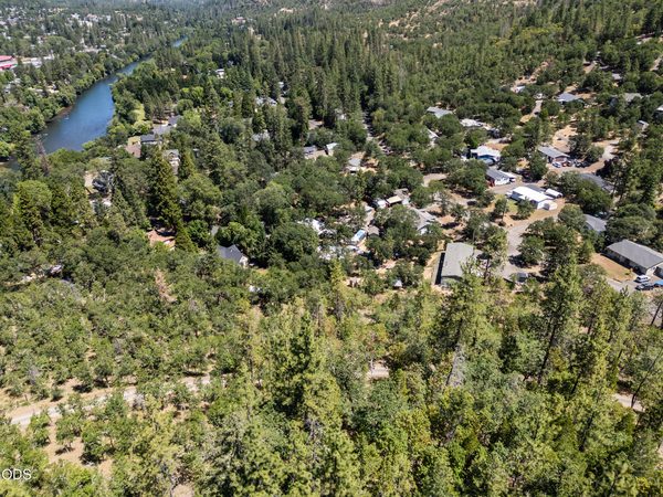 104 Fir Street, Shady Cove, OR 97539