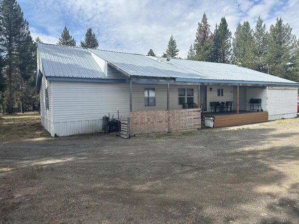425 Benard Lane, Chemult, OR 97731