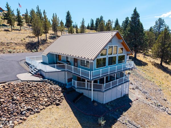 4252 SW Lakeview, Culver, OR 97734