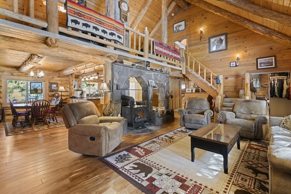 140643 Kamloop Lane, Gilchrist, OR 97737