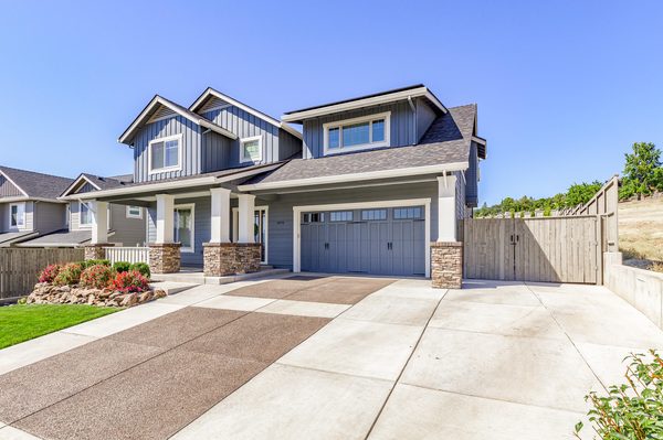 4078 Fieldbrook Avenue, Medford, OR 97504