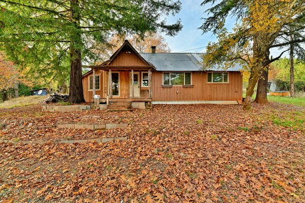 1480 Bridge Lane, Wolf Creek, OR 97497