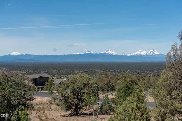 13550 SW Spirit Rock Drive, Powell Butte, OR 97753