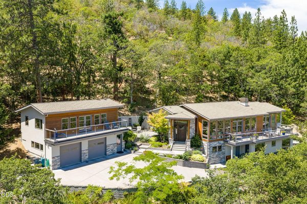 225 Grandview Drive, Ashland, OR 97520