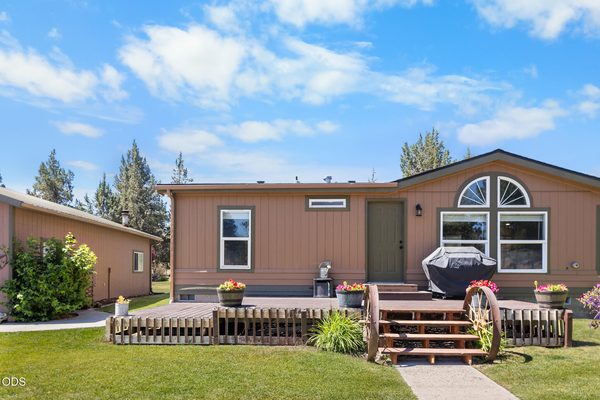 4970 NW 62nd Street, Redmond, OR 97756