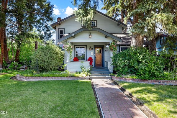 305 NW Columbia Street, Bend, OR 97703