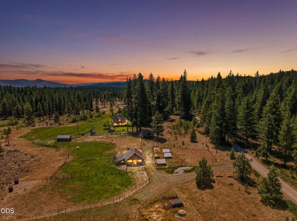 15861 Highway 66, Ashland, OR 97520