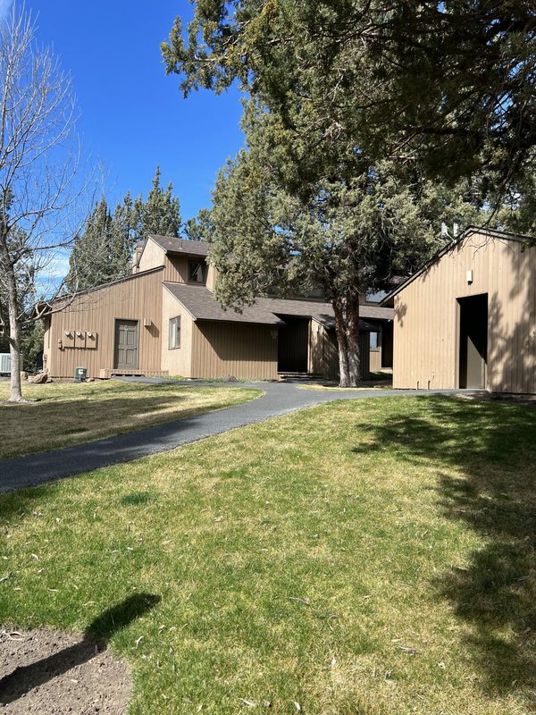 1987 Redtail Hawk Drive, RV16C, Redmond, OR 97756