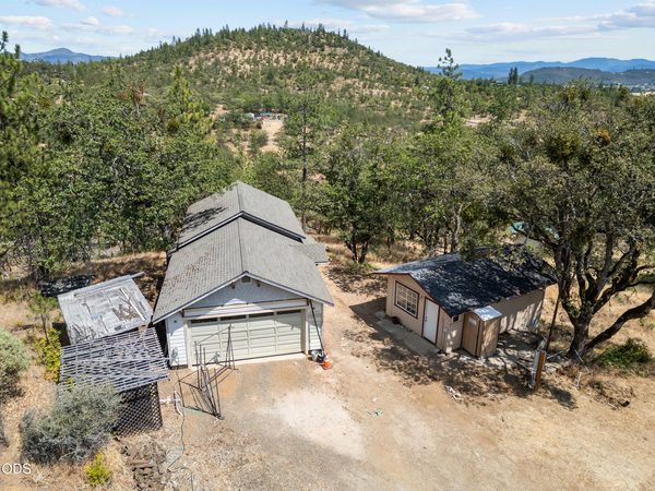 3840 Beagle Road, White City, OR 97503