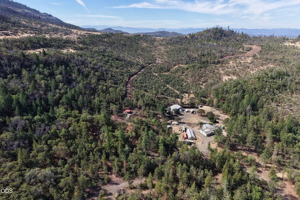 4400 Indian Creek Road, Shady Cove, OR 97539