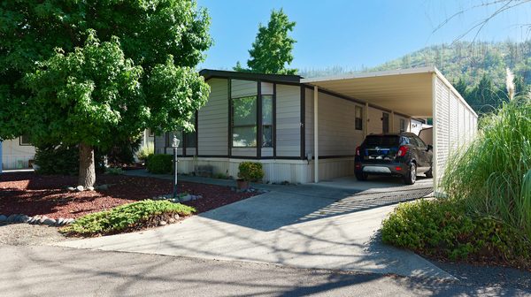 21 Brophy Way, UNIT 17, Shady Cove, OR 97539