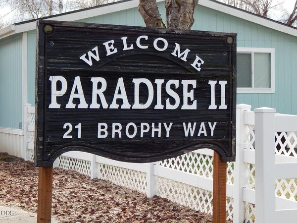 21 Brophy Way, UNIT 23, Shady Cove, OR 97539